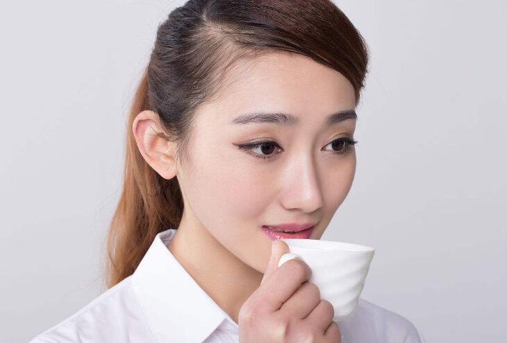 古香草瘦身茶的健康配方 离别肥壮挑选安全有用的瘦身茶
